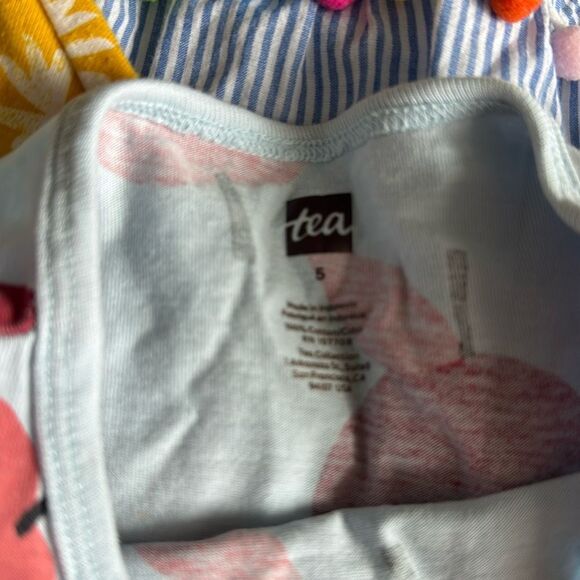 Bundle of 3 Girls Dresses - Picture 3 of 9